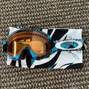 Oakley ski goggle